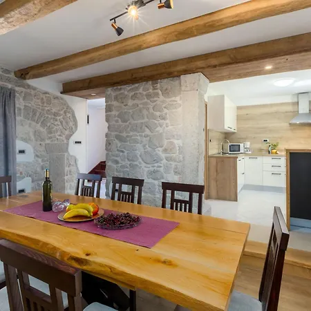 Holiday home Casa Arsini Bei Mit Whirlpool