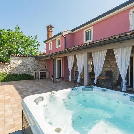 Casa Arsini Bei Mit Whirlpool Holiday home *
