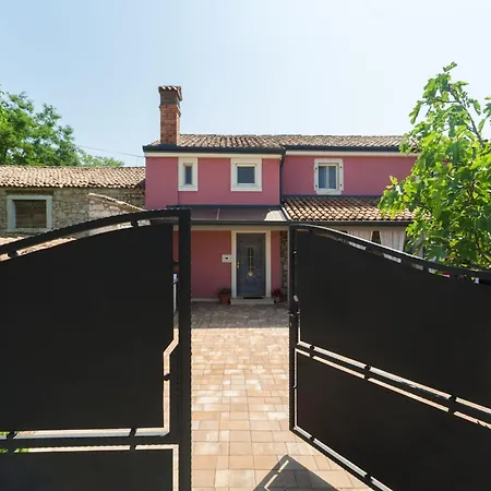Casa Arsini Bei Mit Whirlpool Holiday home
