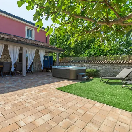 Casa Arsini Bei Mit Whirlpool * Porec