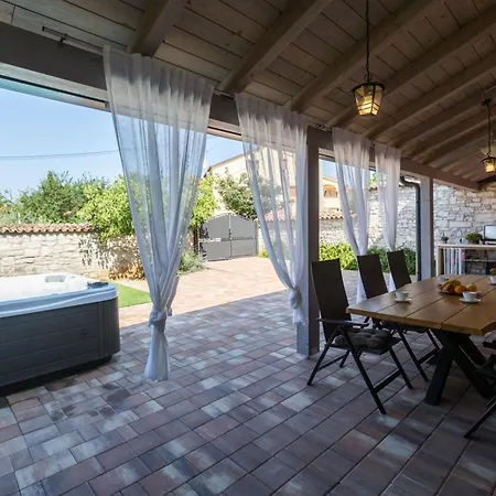 Casa Arsini Bei Mit Whirlpool * Porec